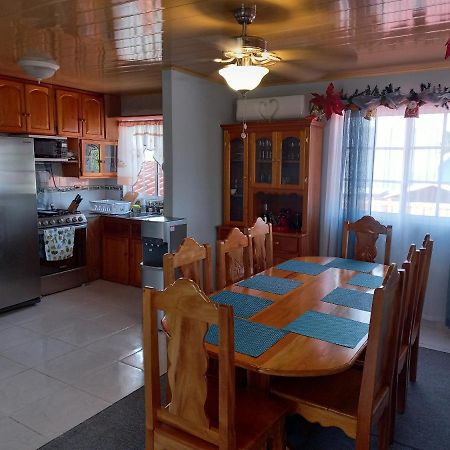 보카스 타운 Urania House 빌라 외부 사진